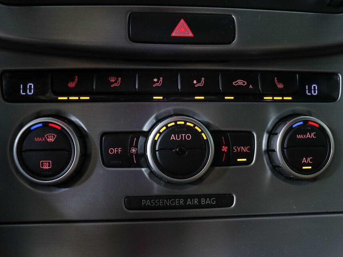 Volkswagen Passat CC, 2013 - Фото №14