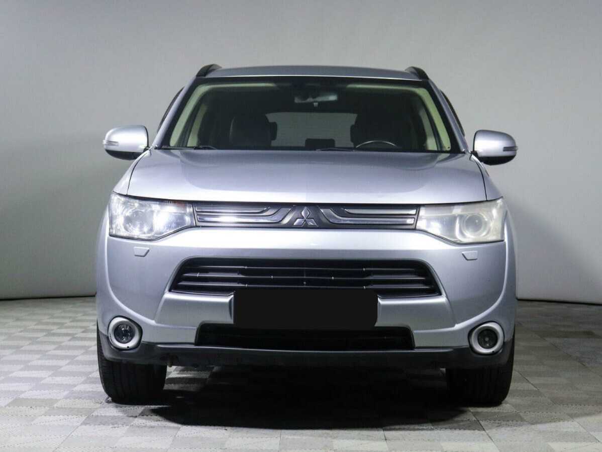 Mitsubishi Outlander, 2012 - Фото №1