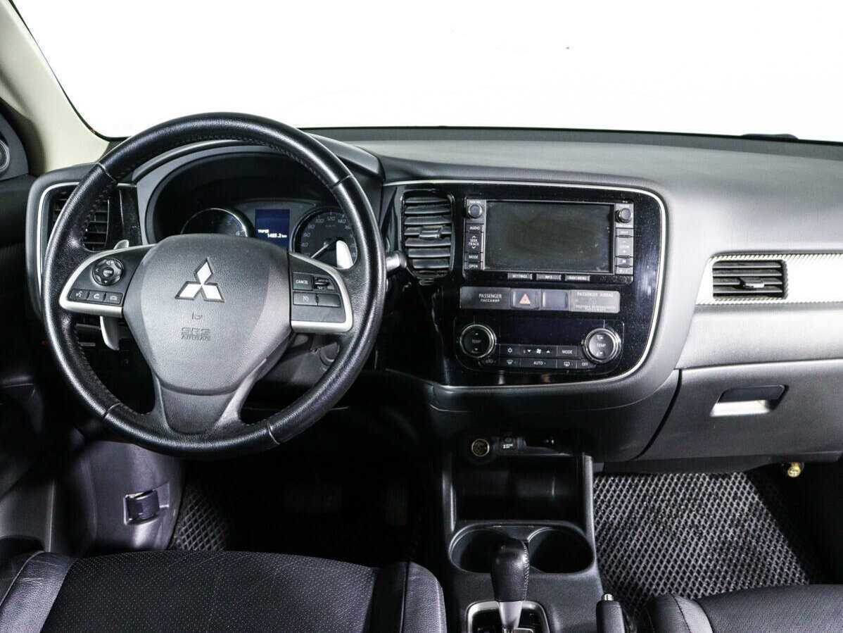 Mitsubishi Outlander, 2012 - Фото №11