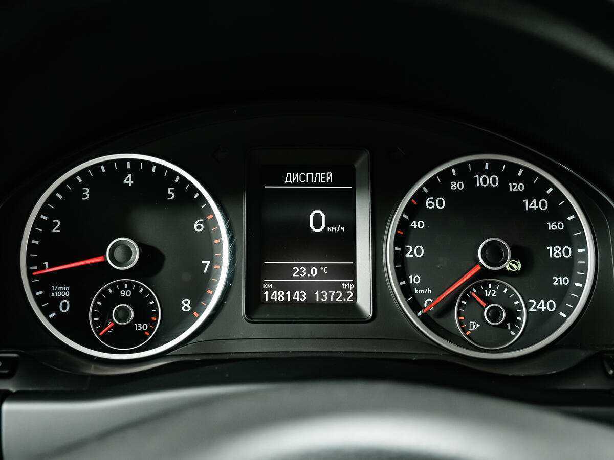 Volkswagen Tiguan, 2012 - Фото №9