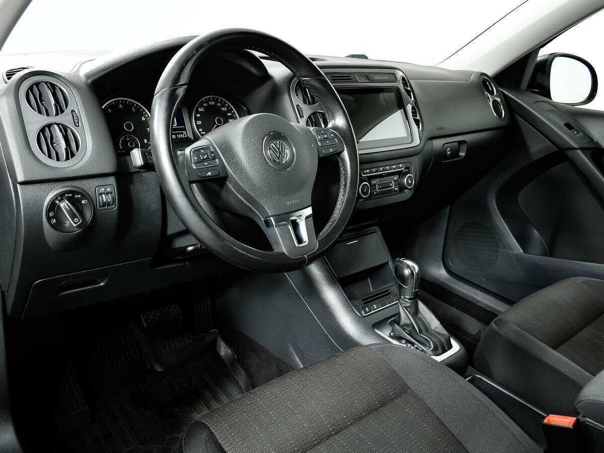 Volkswagen Tiguan, 2012 - Фото №12