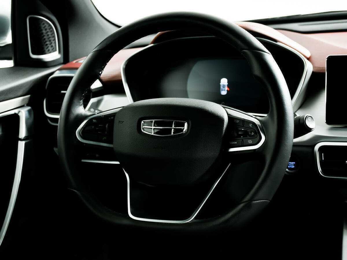 Geely Coolray, 2022 - Фото №13
