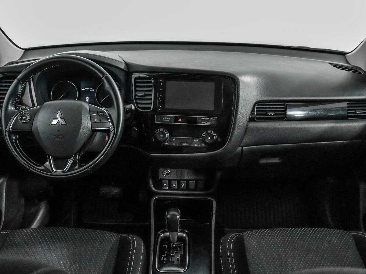 Mitsubishi Outlander, 2018 - Фото №11