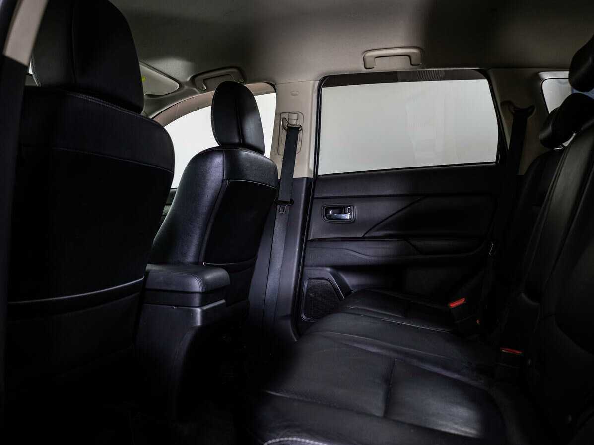 Mitsubishi Outlander, 2012 - Фото №10