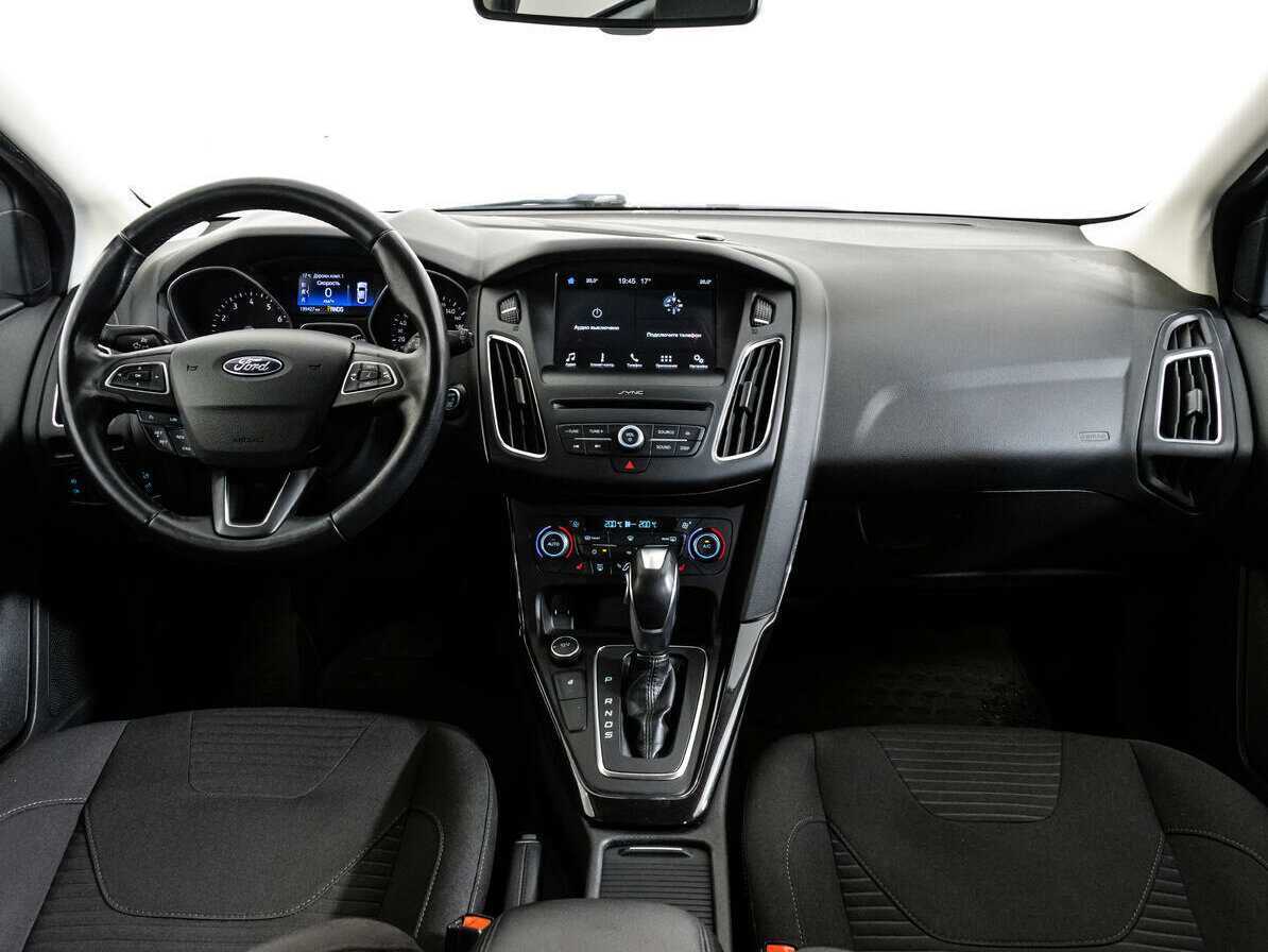 Ford Focus, 2019 - Фото №9