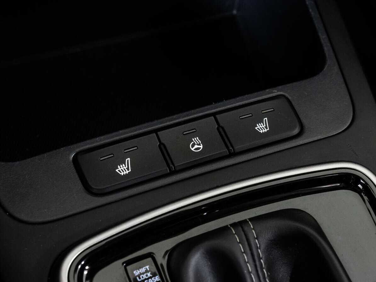 Kia Rio X-Line, 2018 - Фото №11