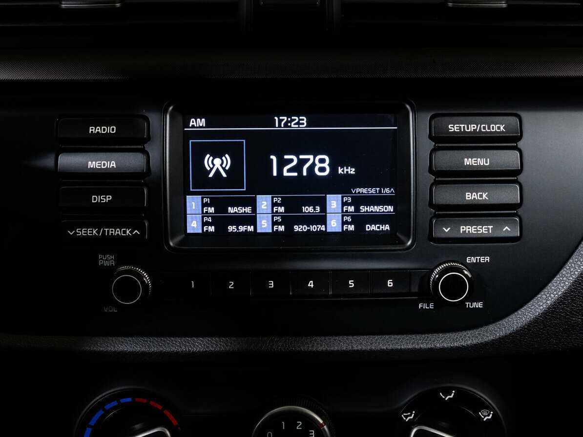 Kia Rio X-Line, 2018 - Фото №12