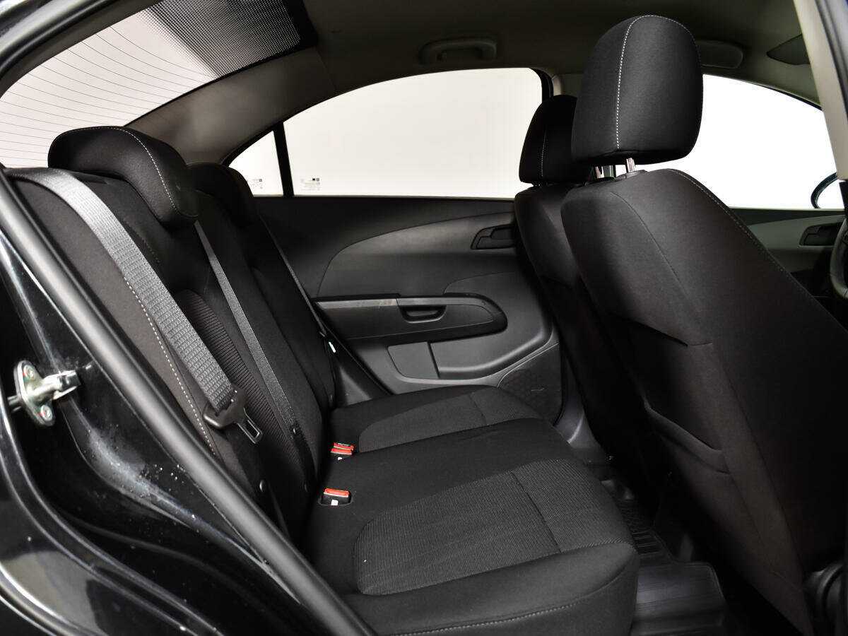 Chevrolet Aveo, 2014 - Фото №9