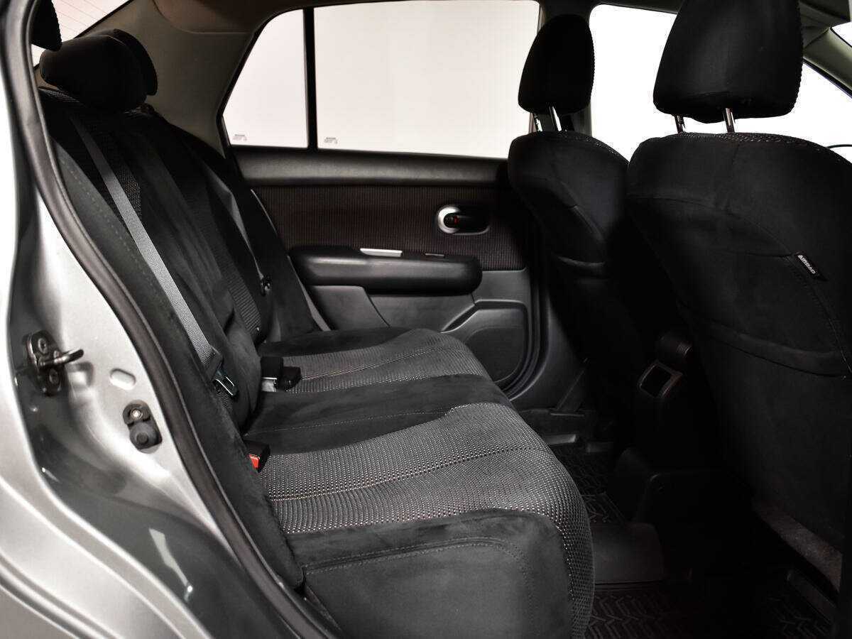 Nissan Tiida, 2013 - Фото №9