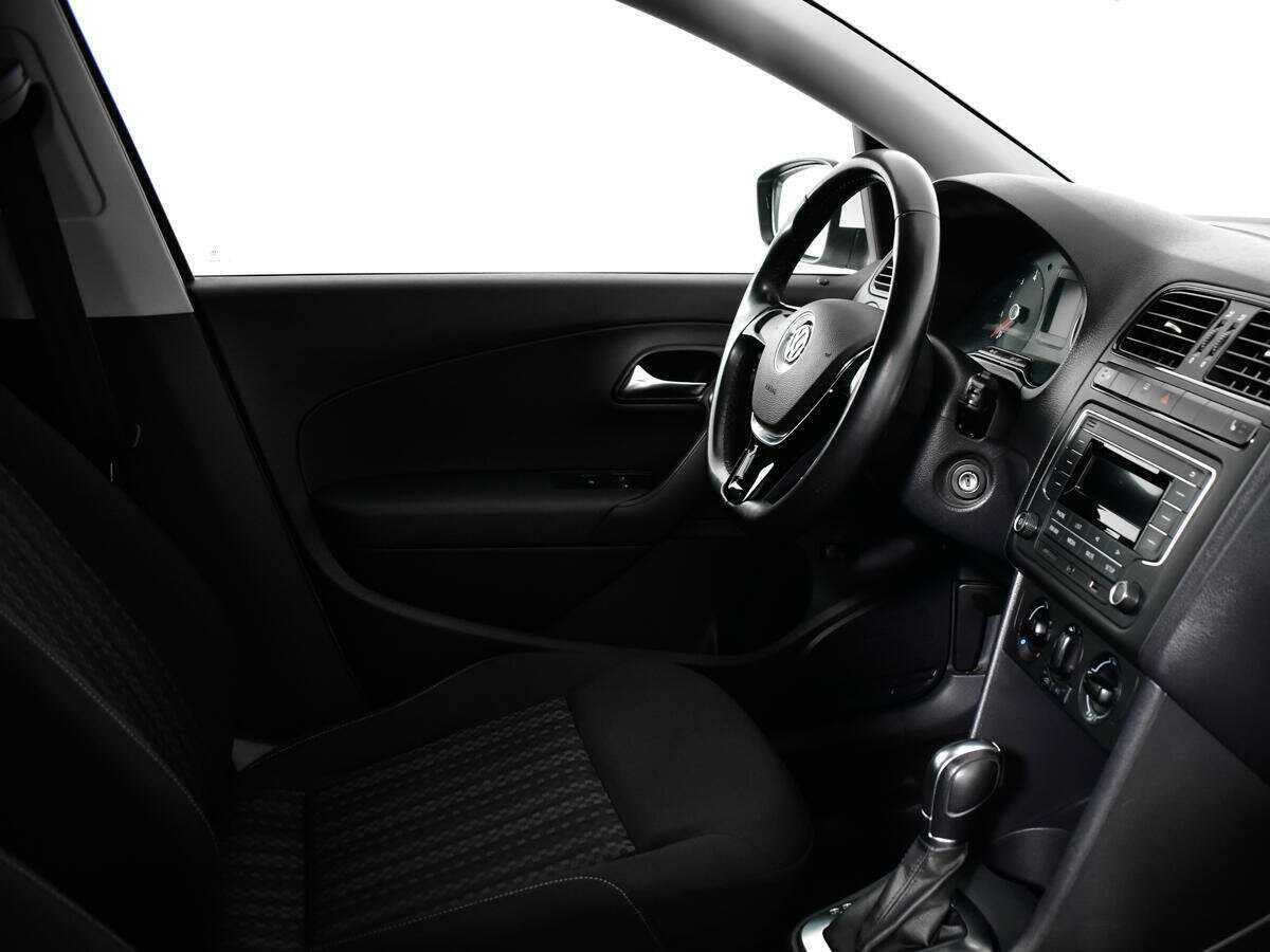 Volkswagen Polo, 2015 - Фото №4