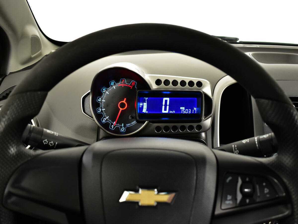 Chevrolet Aveo, 2012 - Фото №10