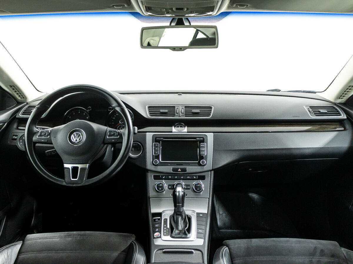 Volkswagen Passat CC, 2013 - Фото №12