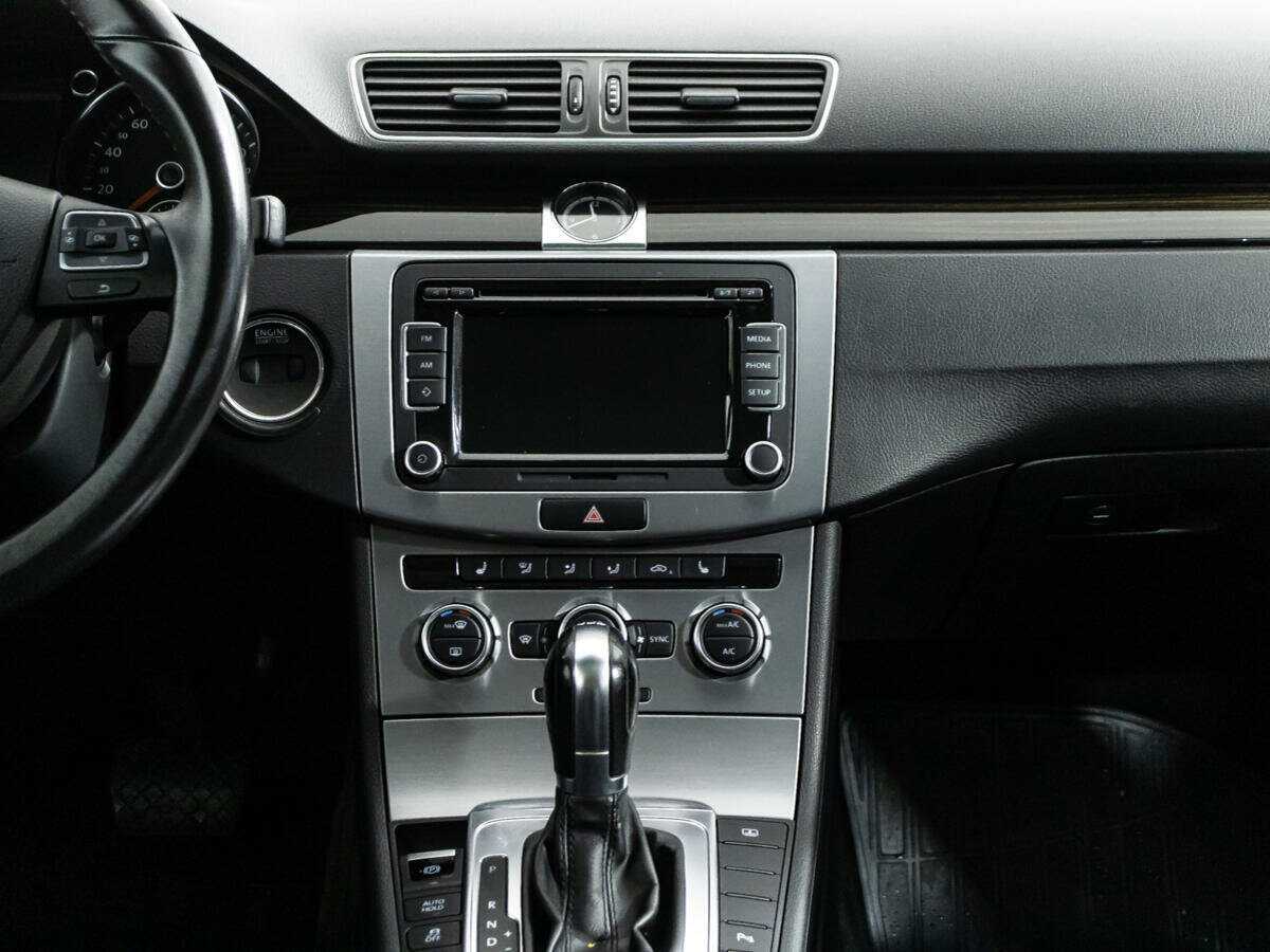 Volkswagen Passat CC, 2013 - Фото №13
