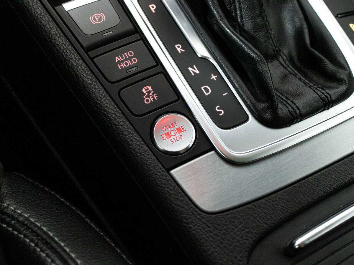 Volkswagen Passat CC, 2013 - Фото №16