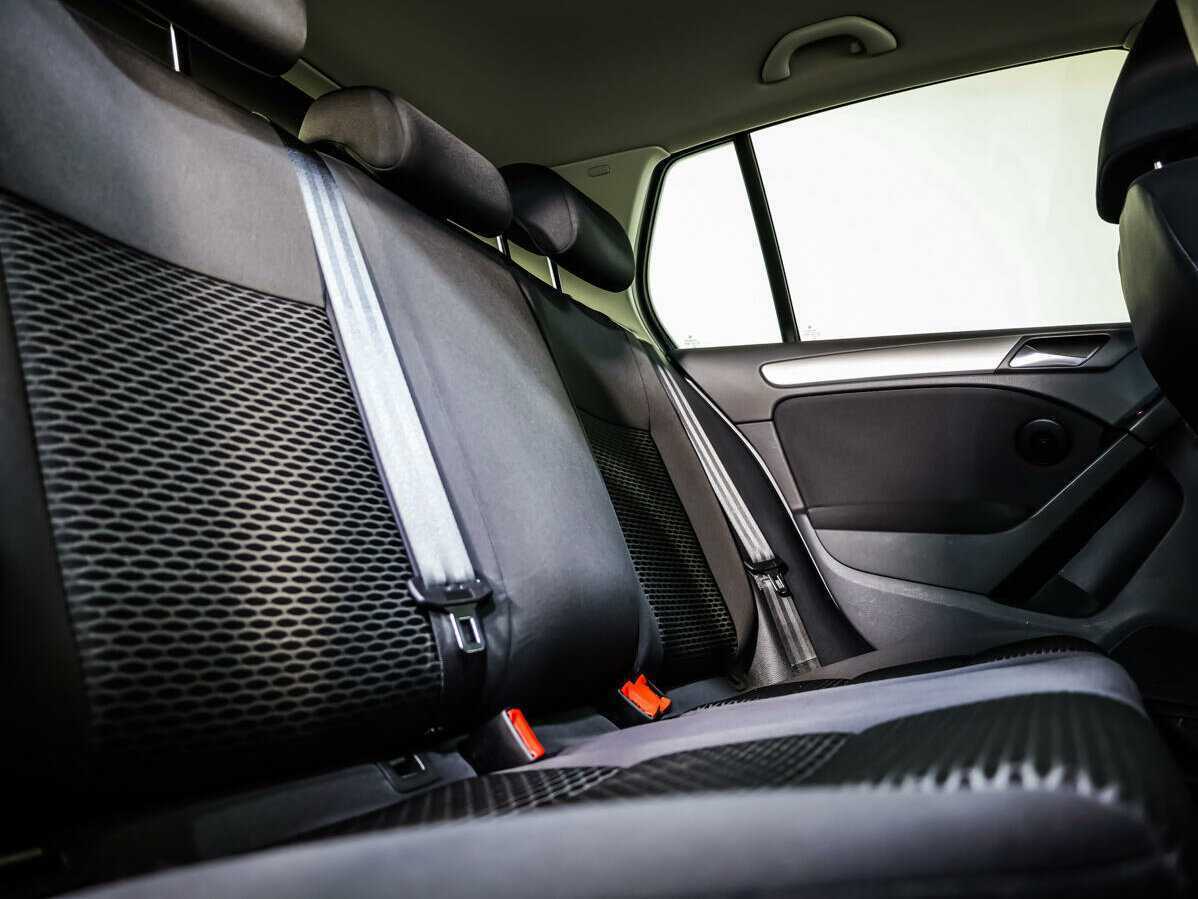 Volkswagen Golf, 2012 - Фото №11