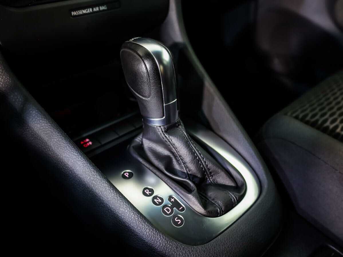 Volkswagen Golf, 2012 - Фото №14