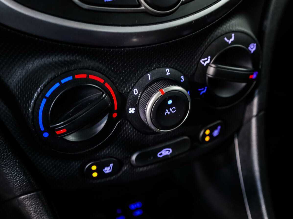 Hyundai Solaris, 2015 - Фото №12