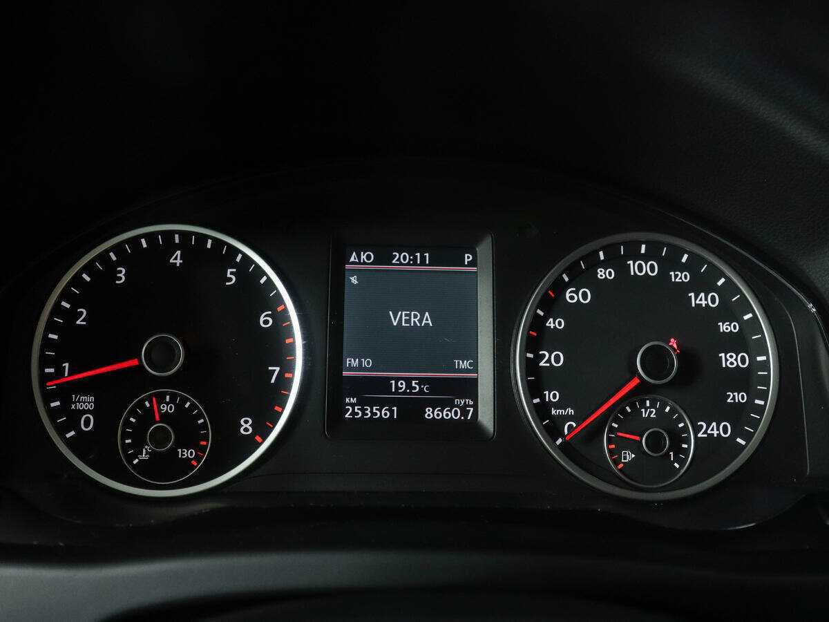 Volkswagen Tiguan, 2012 - Фото №8