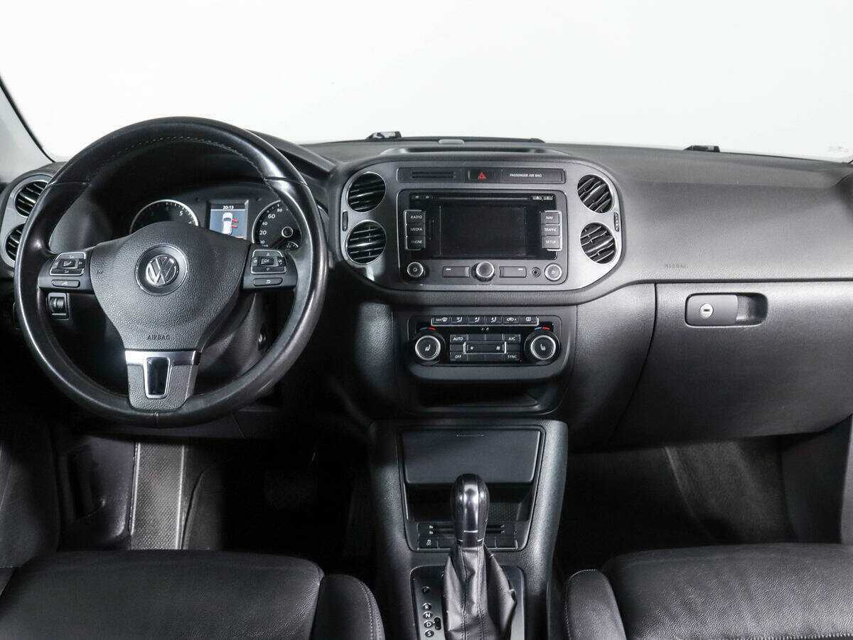 Volkswagen Tiguan, 2012 - Фото №9