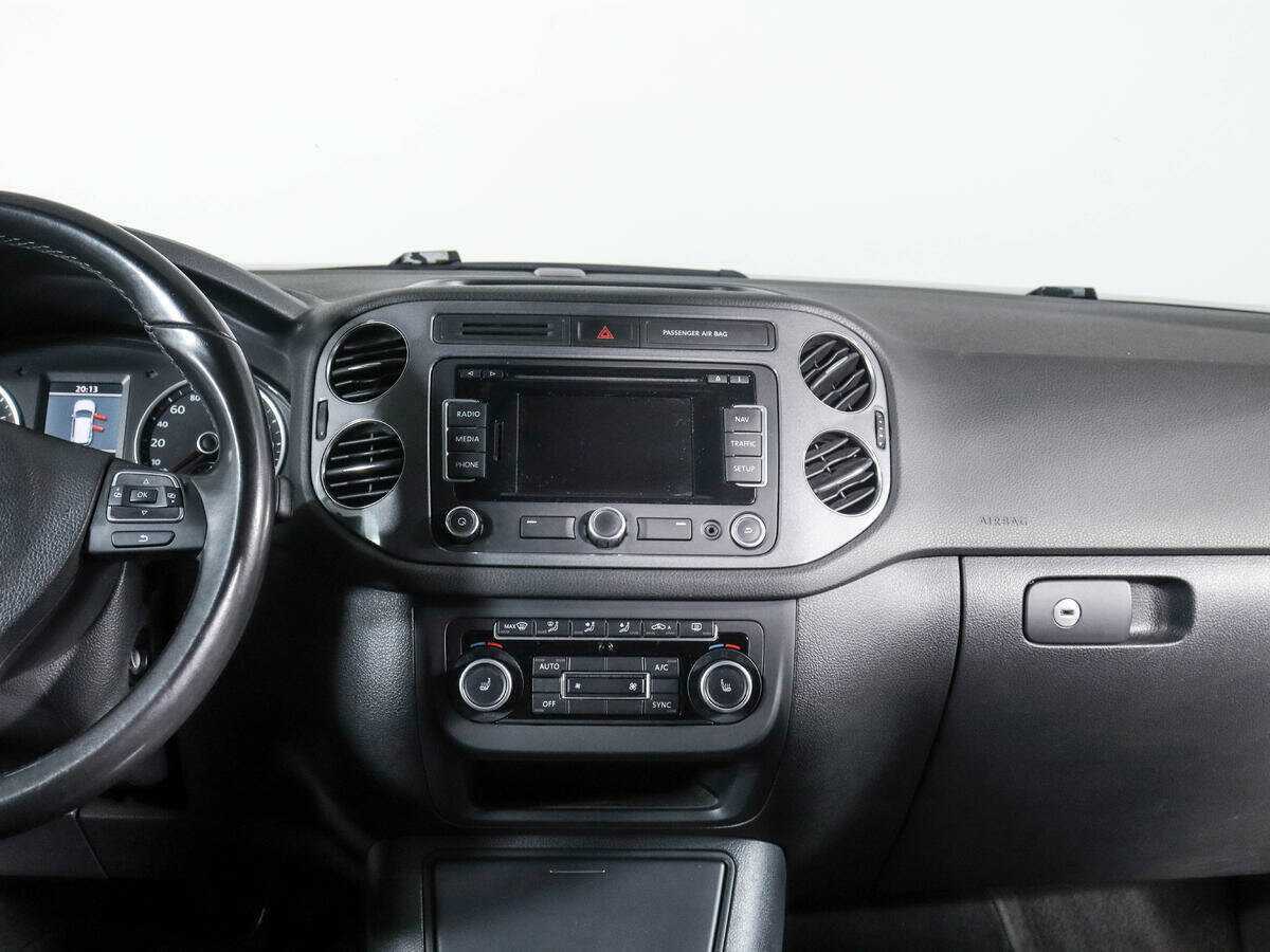 Volkswagen Tiguan, 2012 - Фото №10