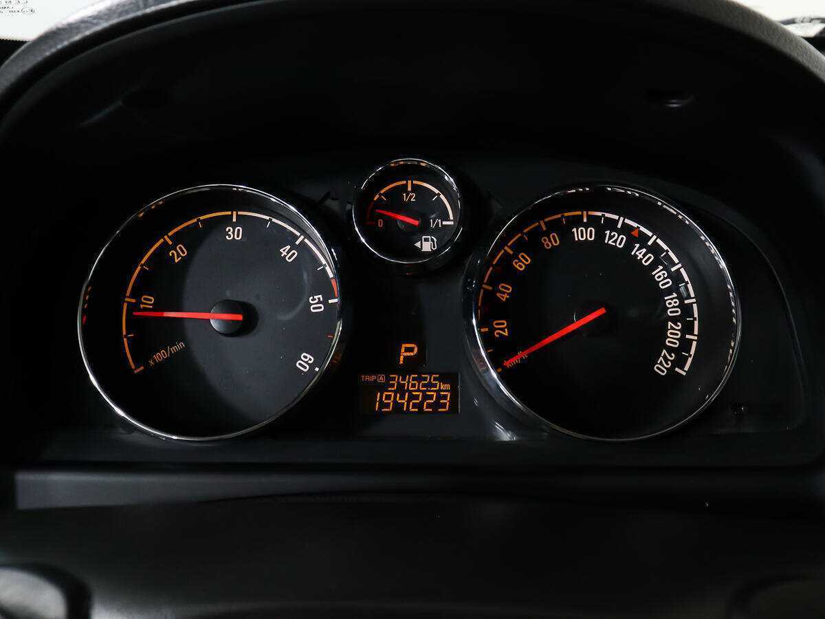 Opel Antara, 2013 - Фото №9