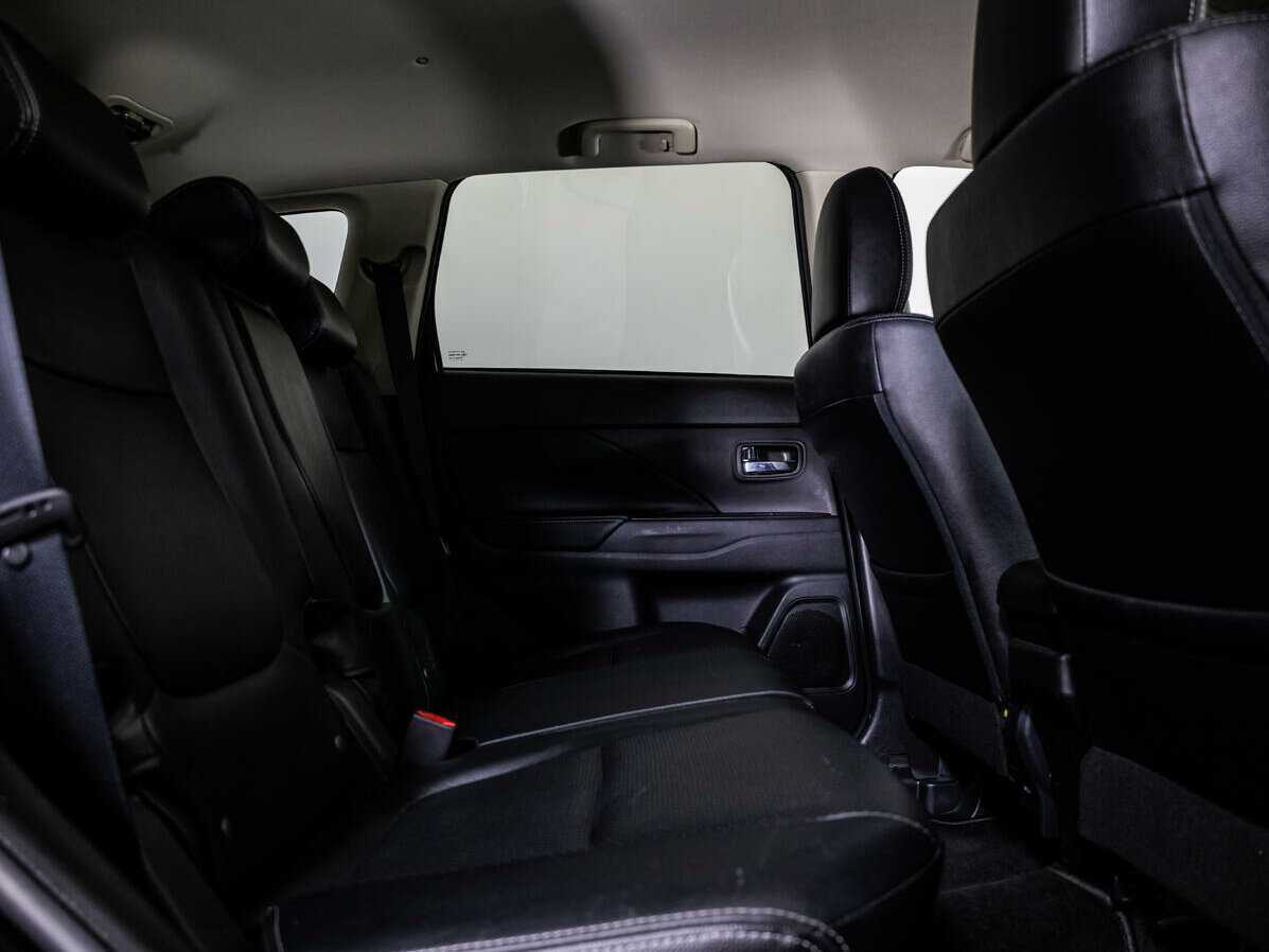 Mitsubishi Outlander, 2017 - Фото №10