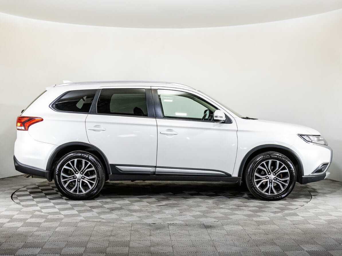Mitsubishi Outlander, 2017 - Фото №3