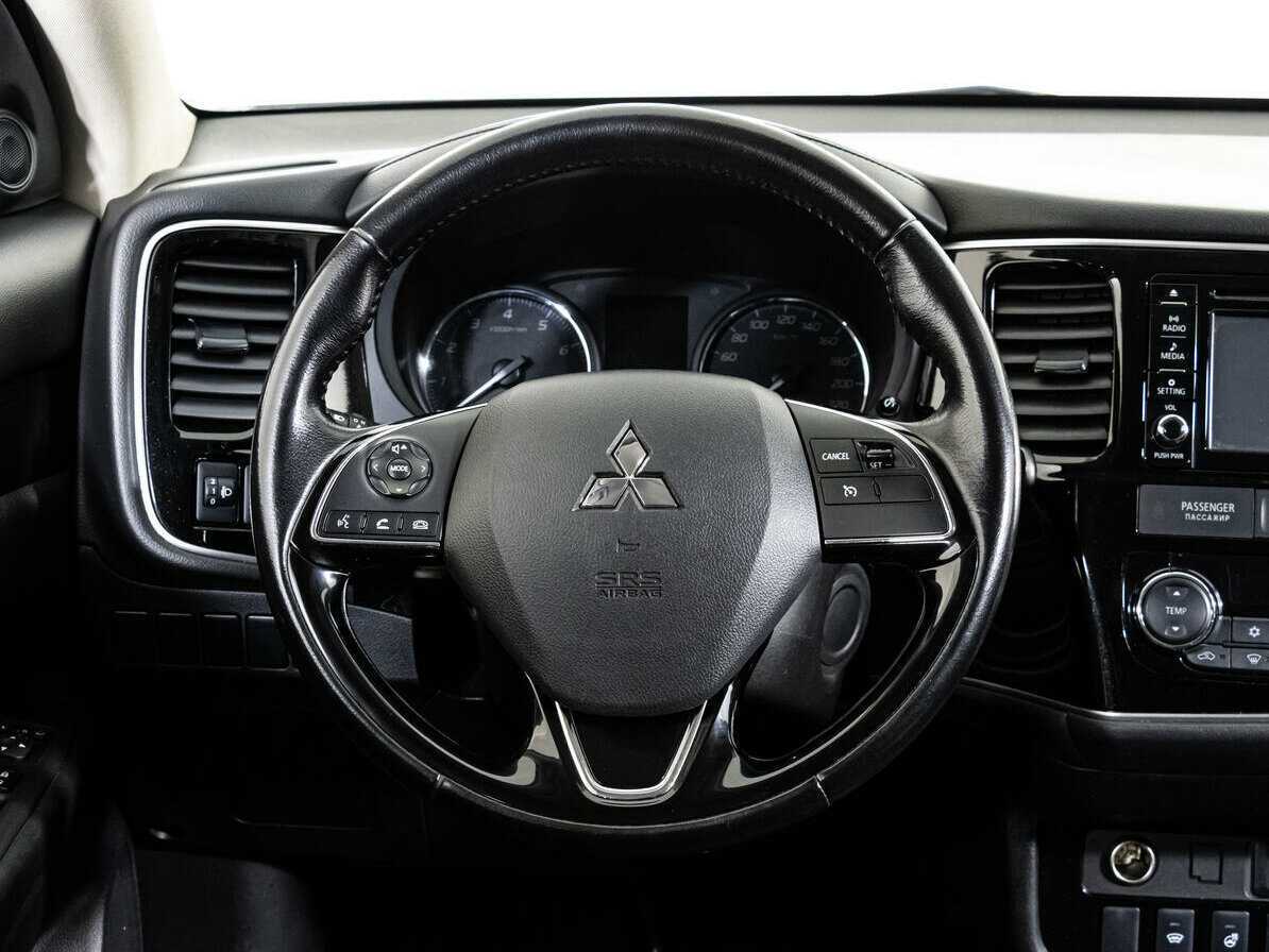Mitsubishi Outlander, 2017 - Фото №11
