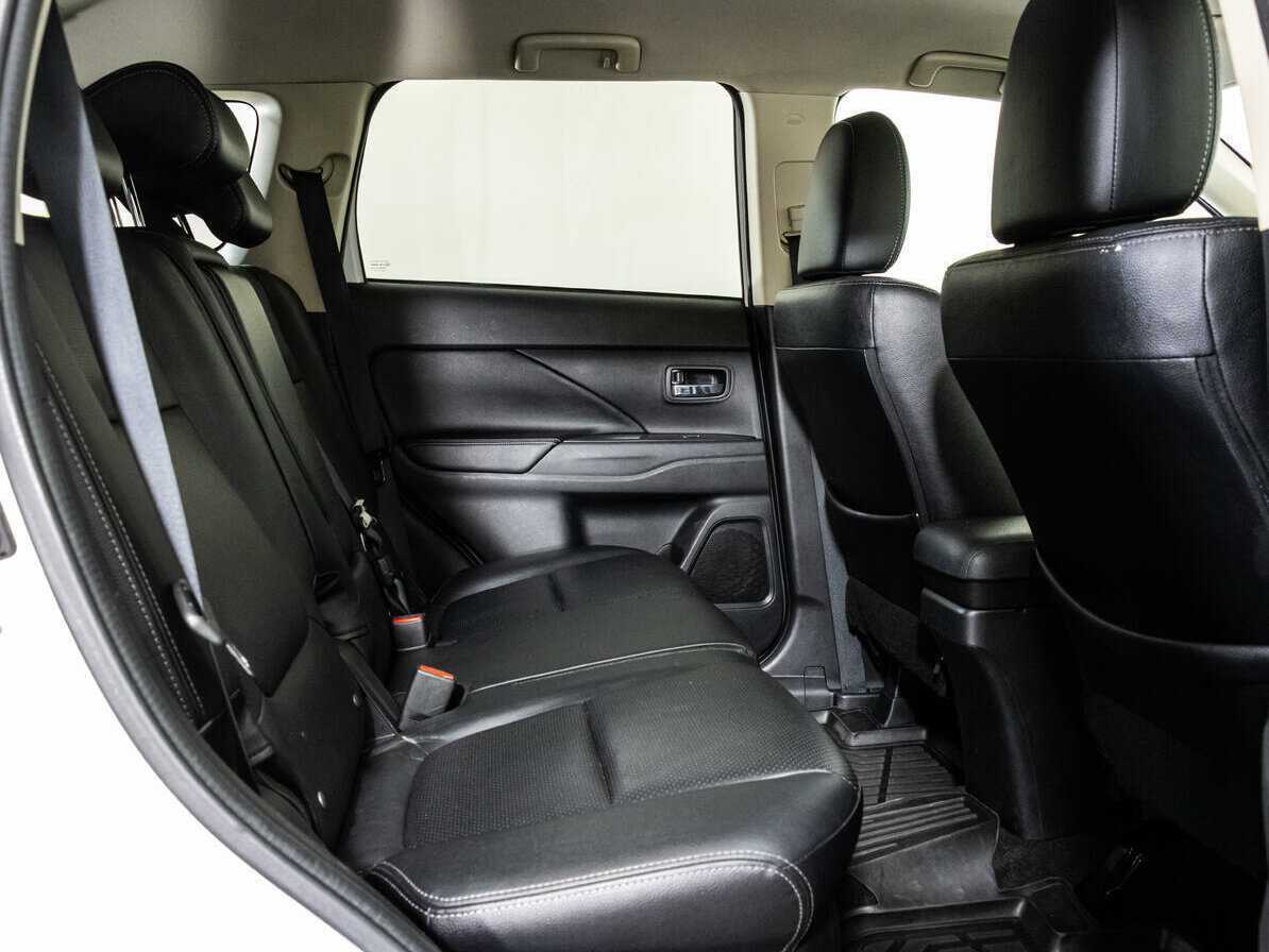 Mitsubishi Outlander, 2017 - Фото №13