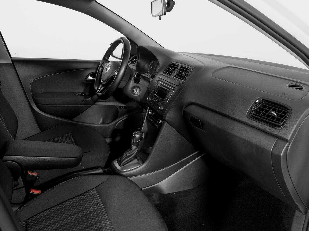 Volkswagen Polo, 2017 - Фото №8