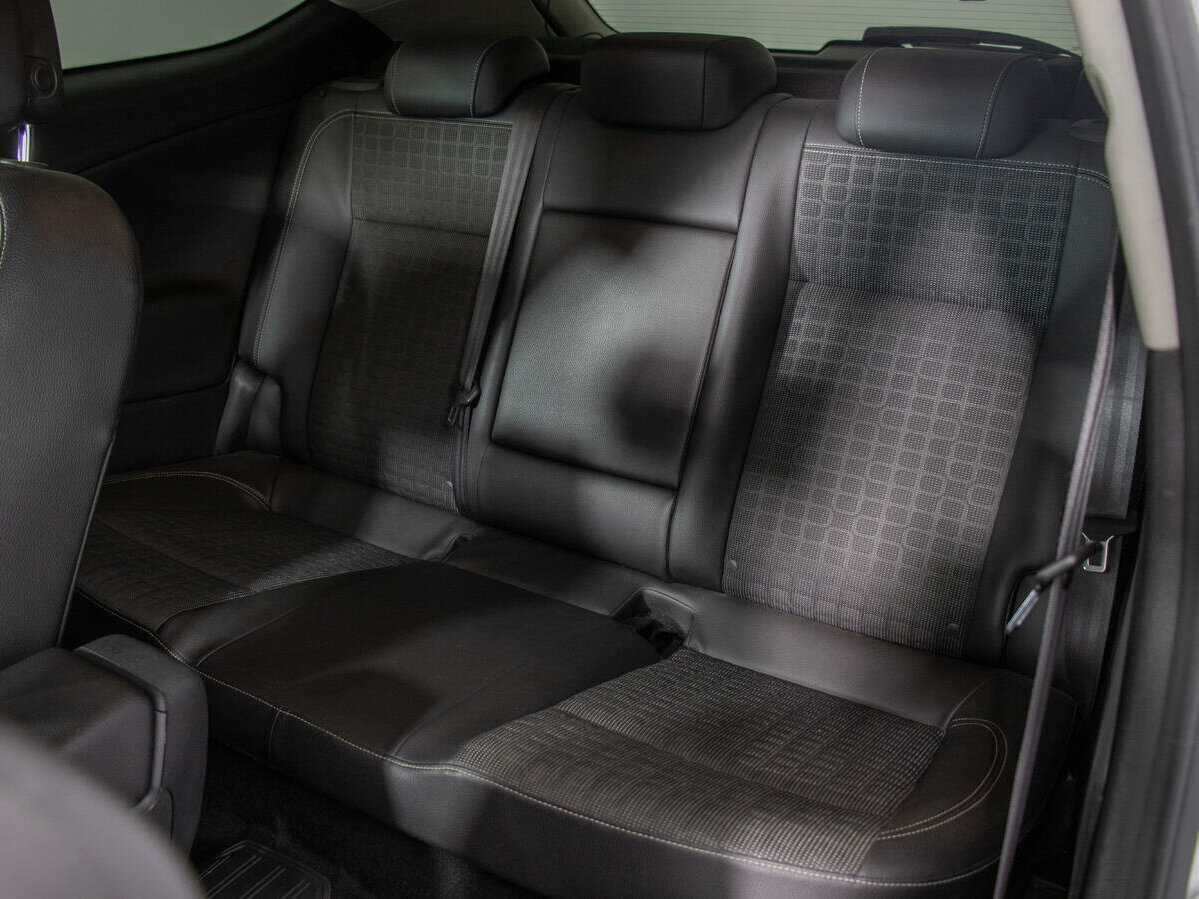 Opel Astra GTC, 2014 - Фото №10