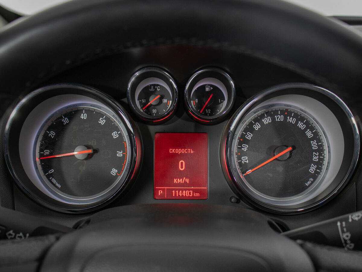 Opel Astra GTC, 2014 - Фото №11