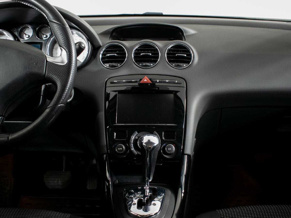 Peugeot 408, 2018 - Фото №8