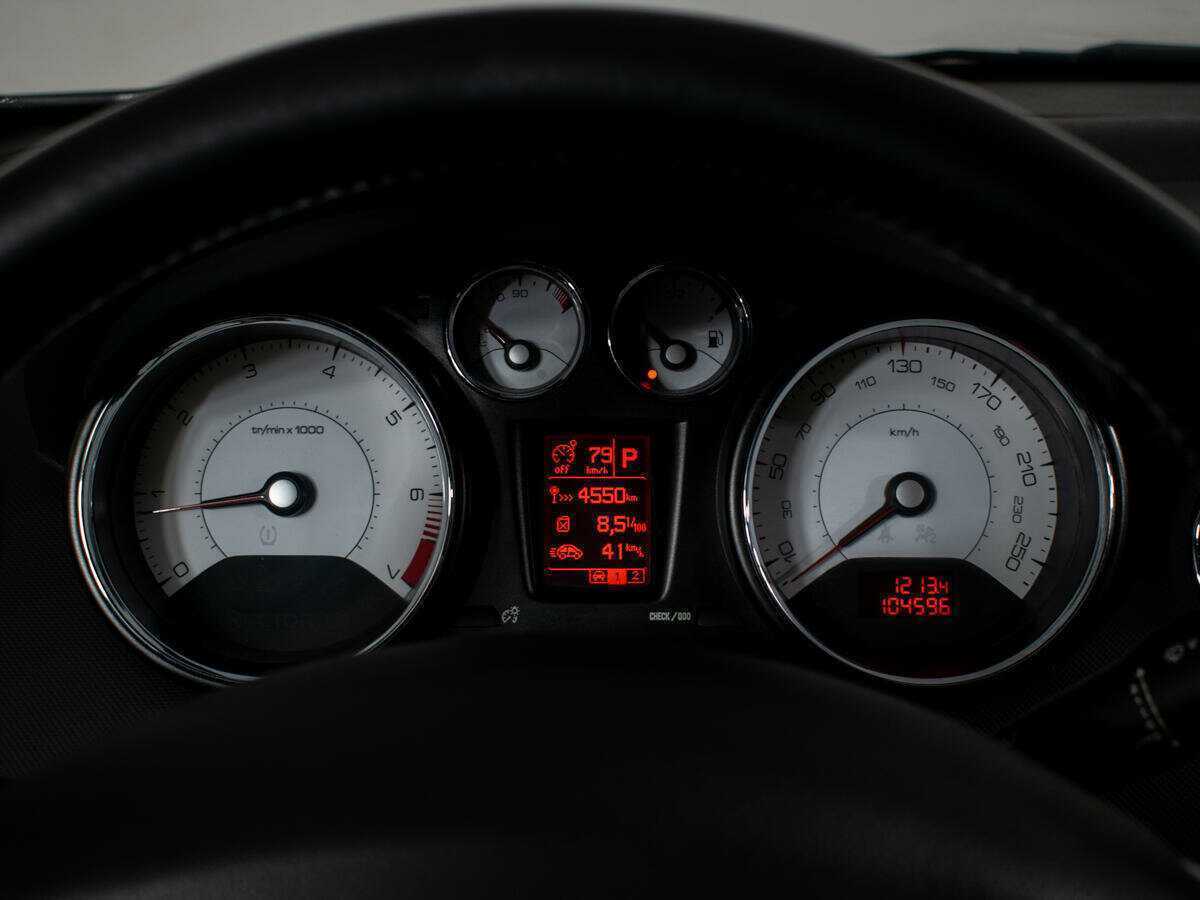 Peugeot 408, 2018 - Фото №9