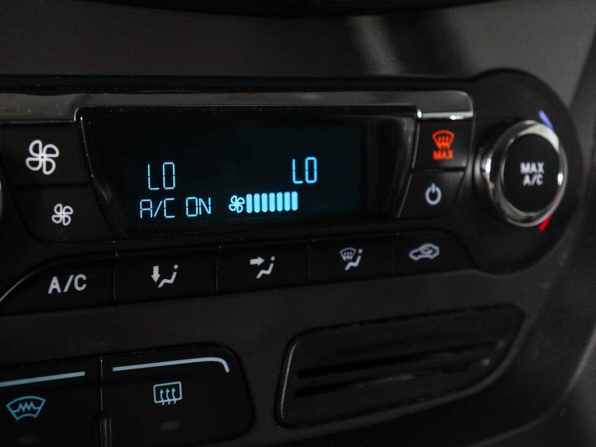 Ford Kuga, 2013 - Фото №15