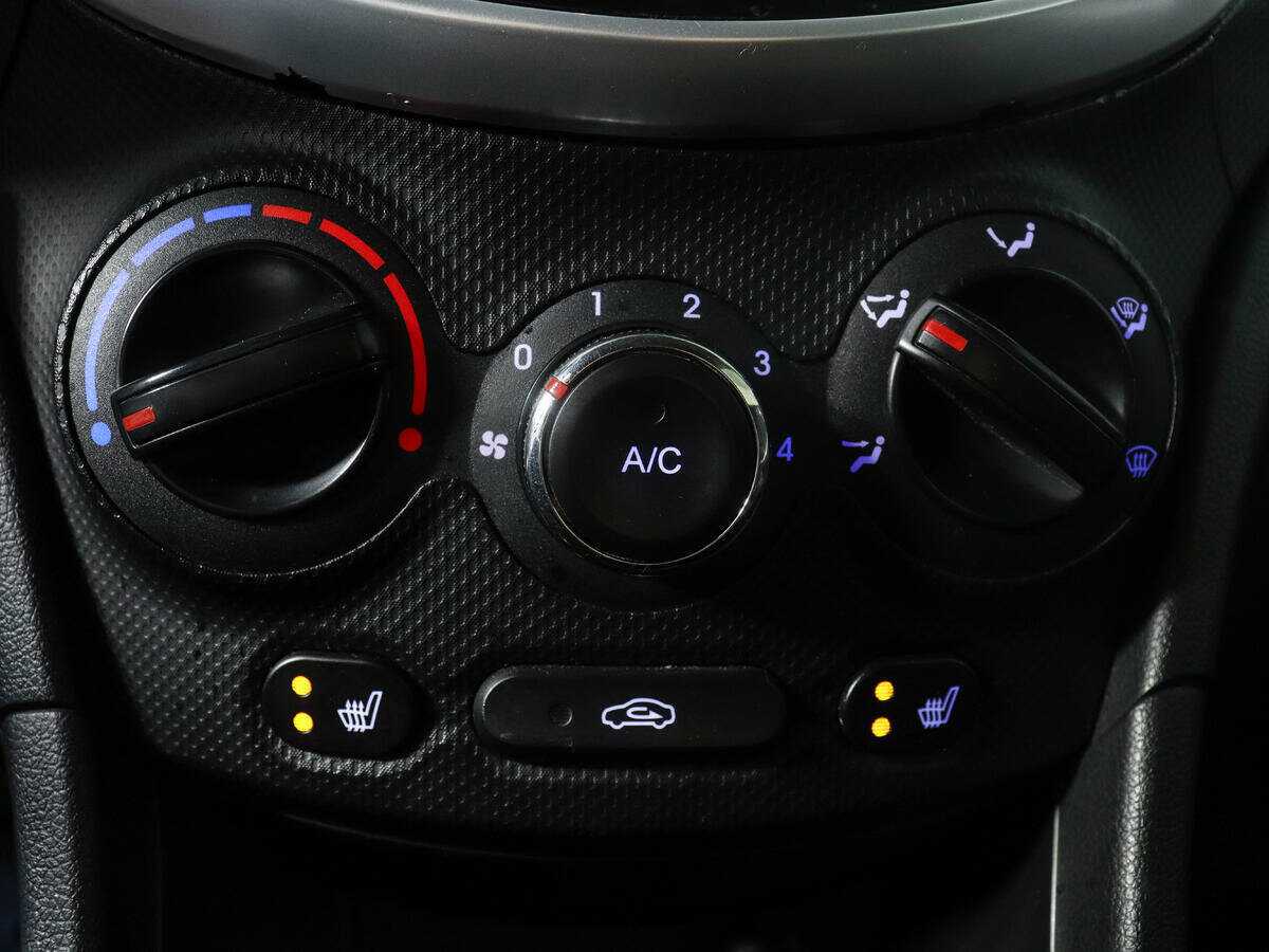 Hyundai Solaris, 2013 - Фото №11