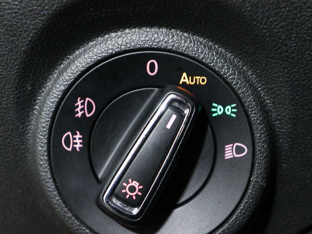 SEAT Leon, 2013 - Фото №12