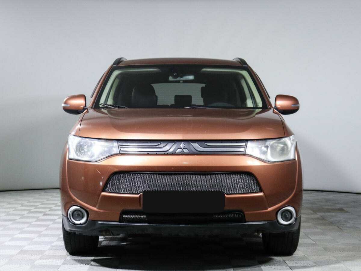 Mitsubishi Outlander, 2012 - Фото №1