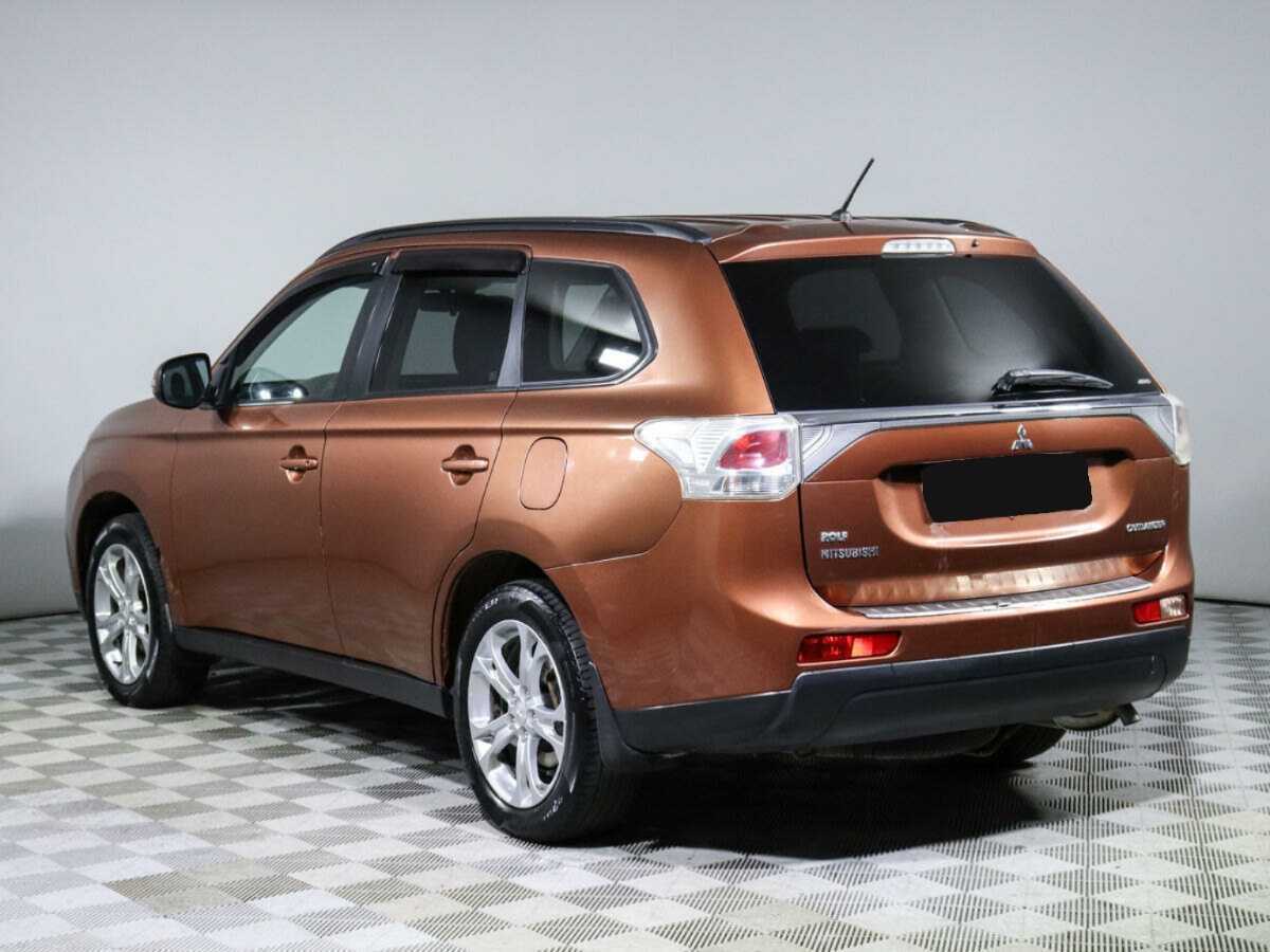 Mitsubishi Outlander, 2012 - Фото №6