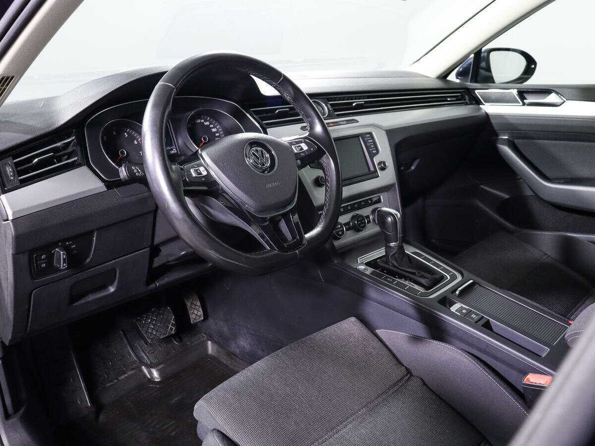 Volkswagen Passat, 2016 - Фото №11
