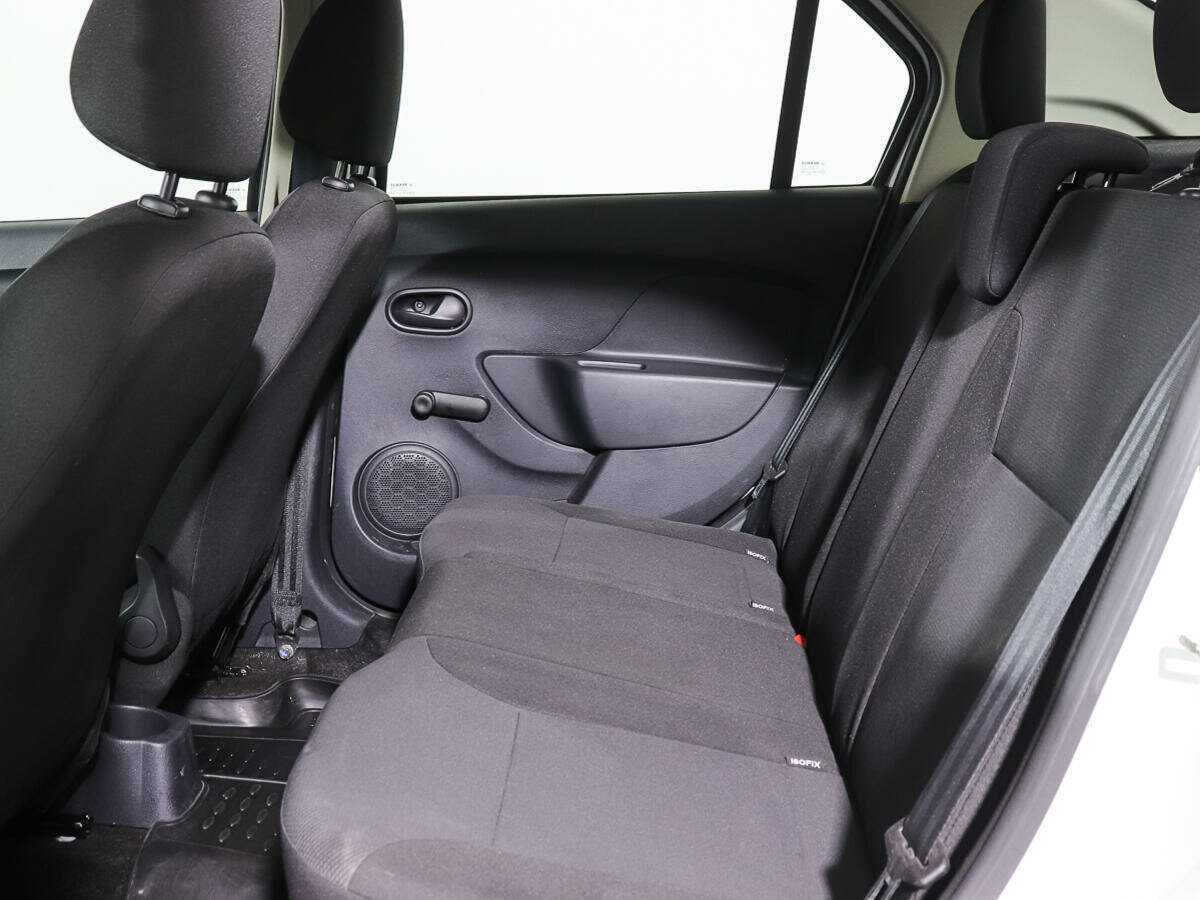 Renault Logan, 2020 - Фото №8