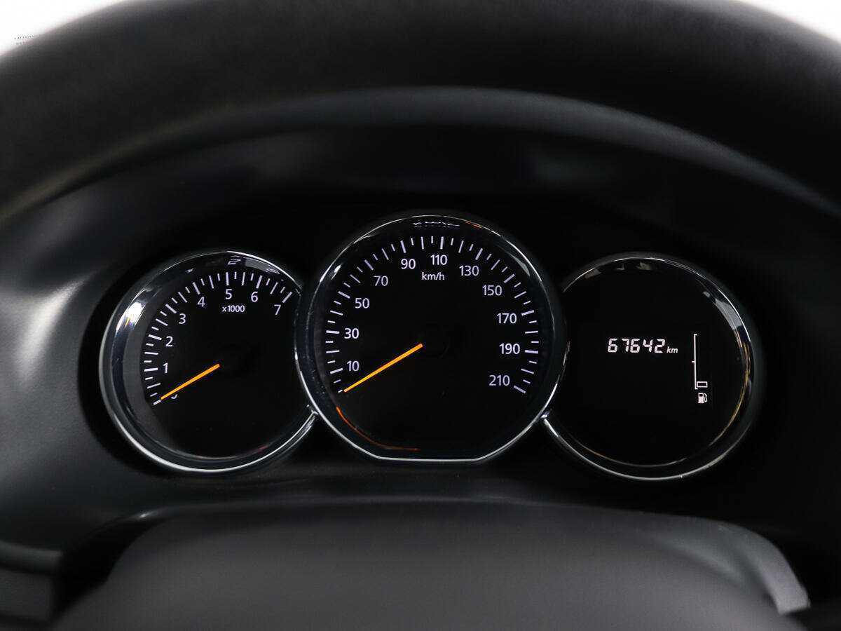 Renault Logan, 2020 - Фото №9