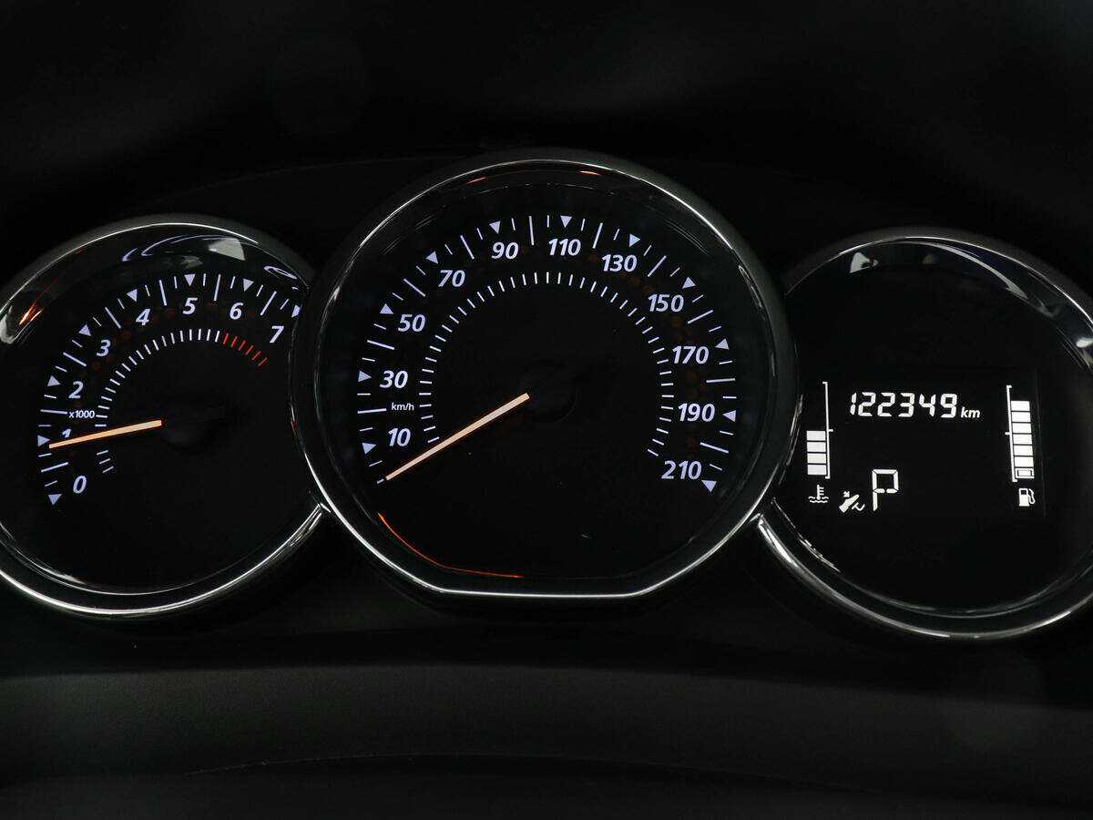 Renault Logan Stepway, 2020 - Фото №10