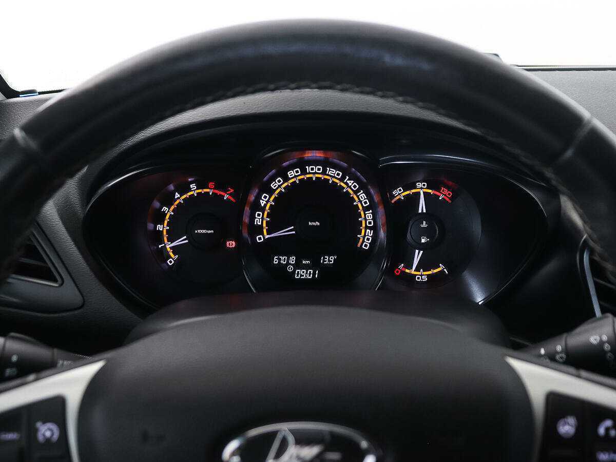 Lada (ВАЗ) Vesta, 2020 - Фото №10