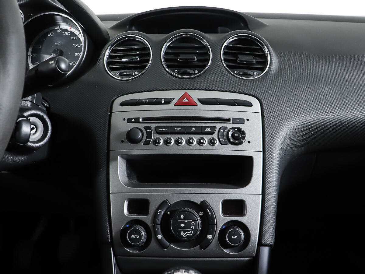 Peugeot 408, 2014 - Фото №10