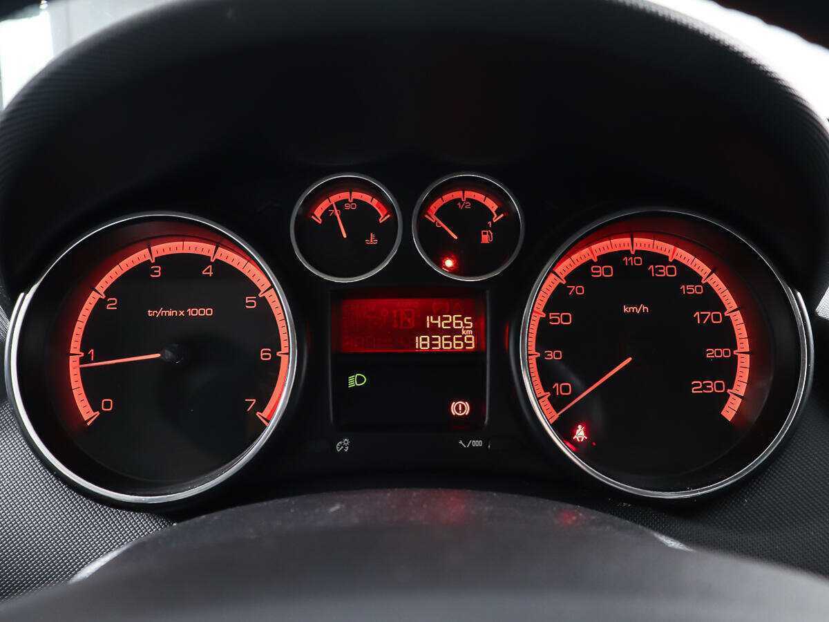 Peugeot 408, 2014 - Фото №12