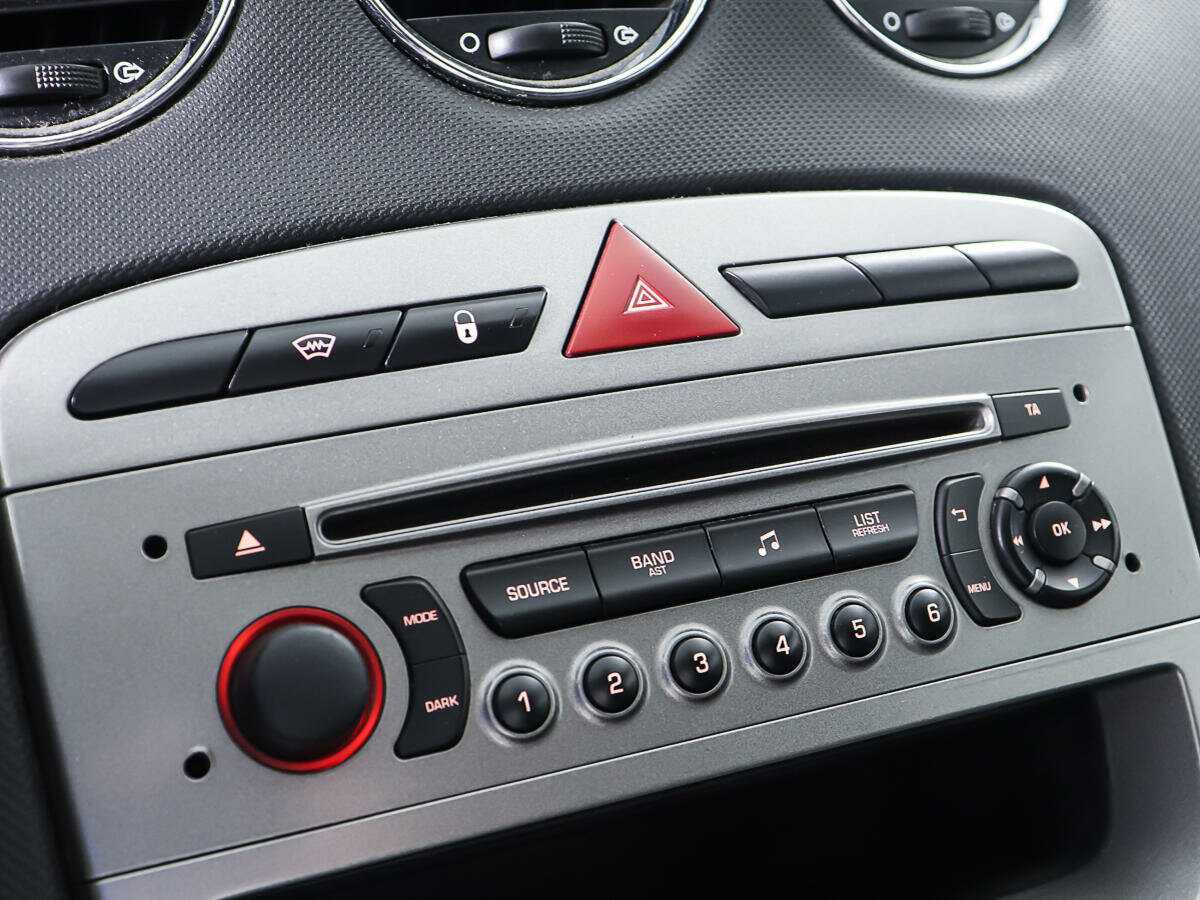 Peugeot 408, 2014 - Фото №15