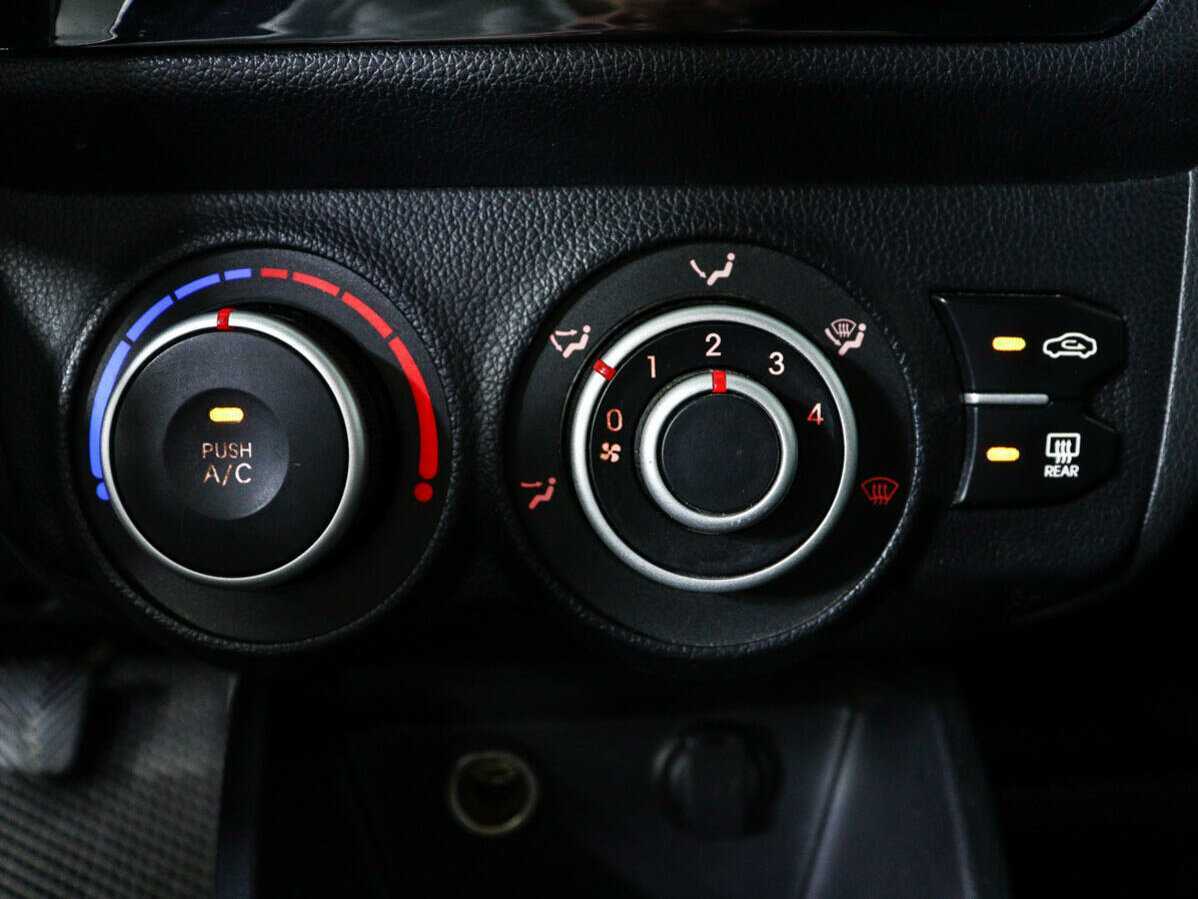 Kia Rio, 2012 - Фото №10