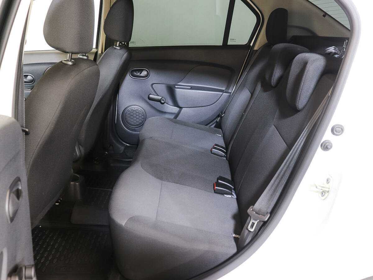 Renault Logan, 2020 - Фото №8