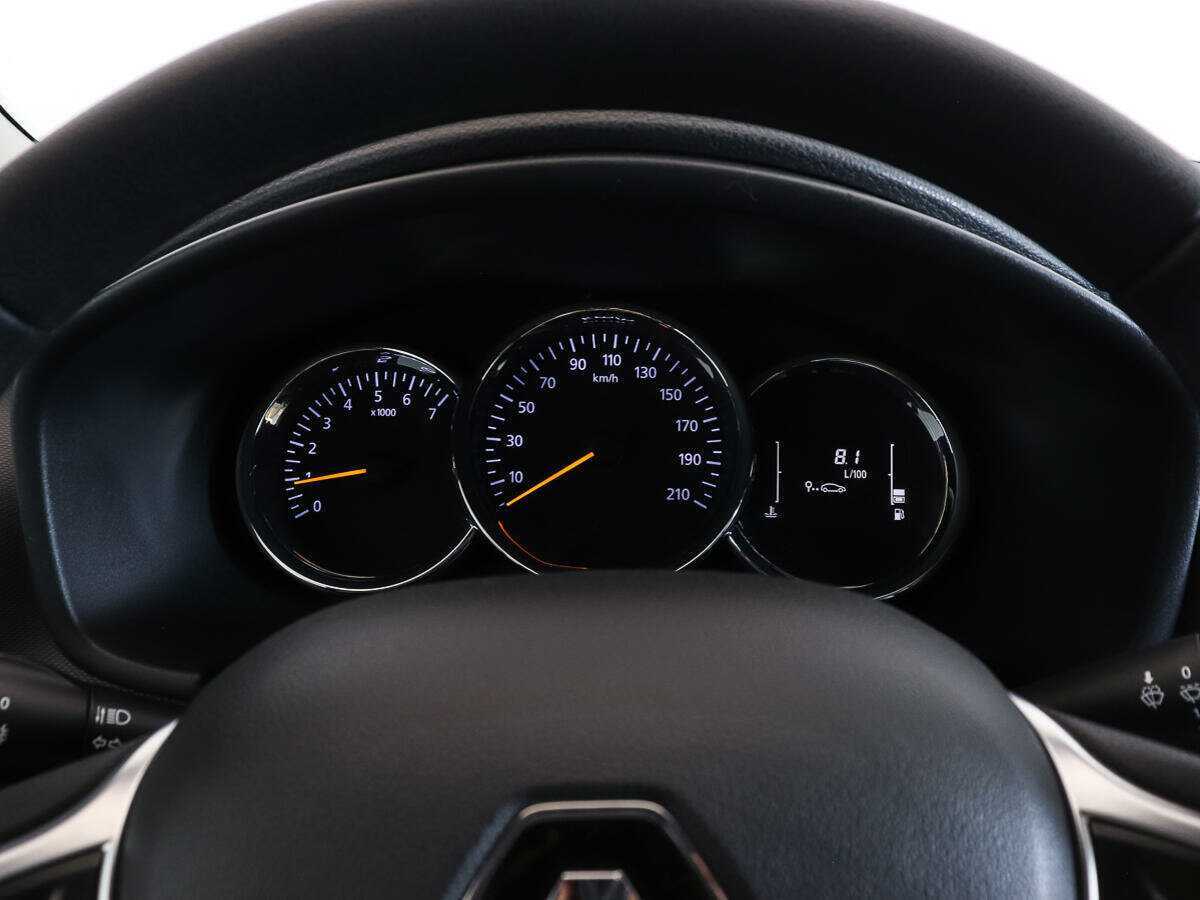 Renault Logan, 2020 - Фото №9